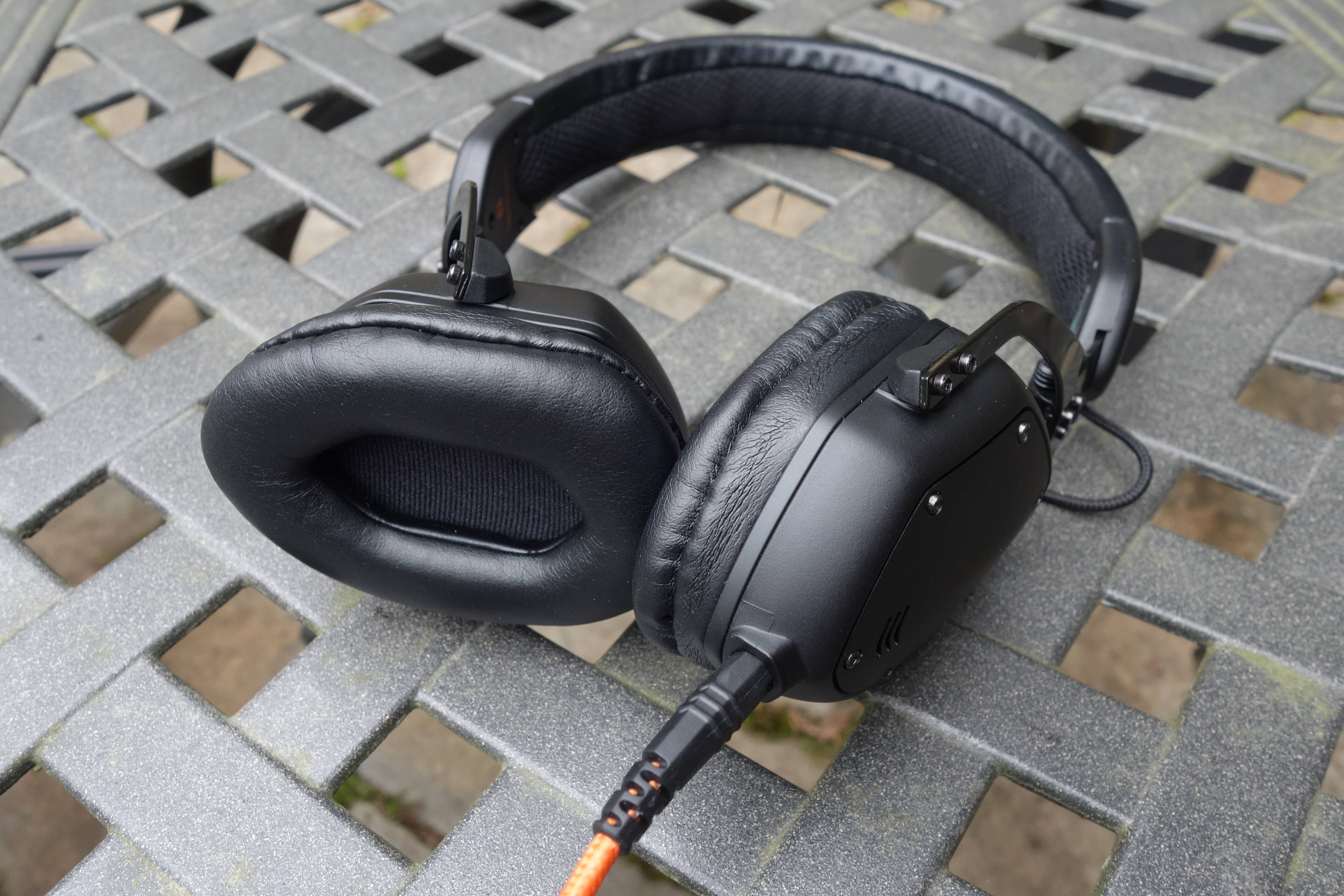 Diskret Bloodstained acceleration V-MODA XS On-Ear Headphone Review