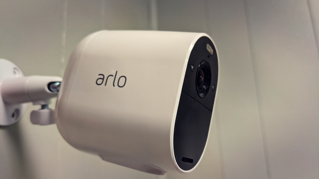 Arlo Essential Spotlight Camera Review