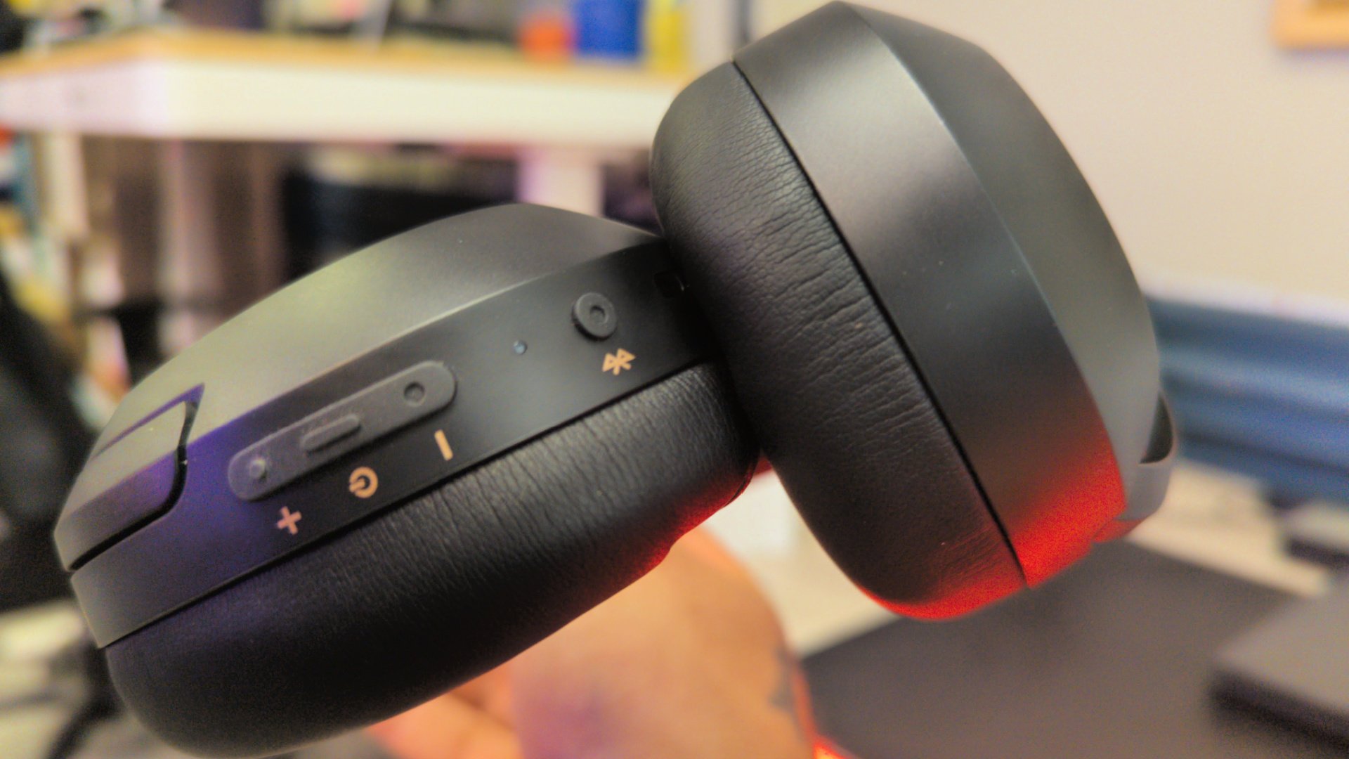 Edifier W820NB Active Noise Cancelling Bluetooth Headphones review